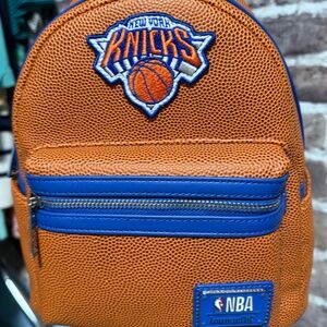 New York Nicks Loungefly hardtag